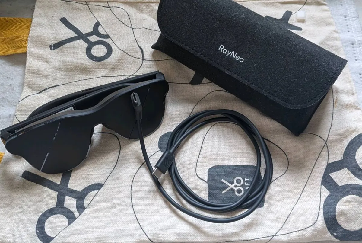 Rayneo Air 4 Smart Glasses - price firm - Image 1