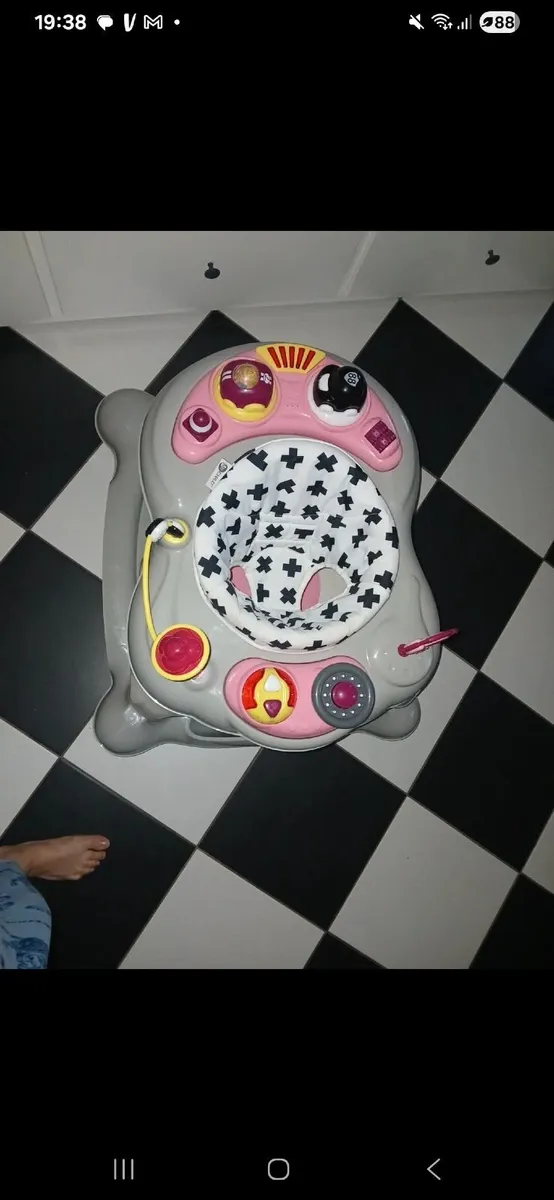 Baby walker 90,baby mobile 25,baby bed 80 - Image 2