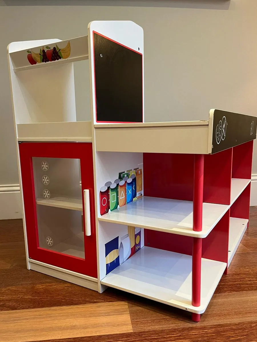 Wooden Play Supermarket - Image 1