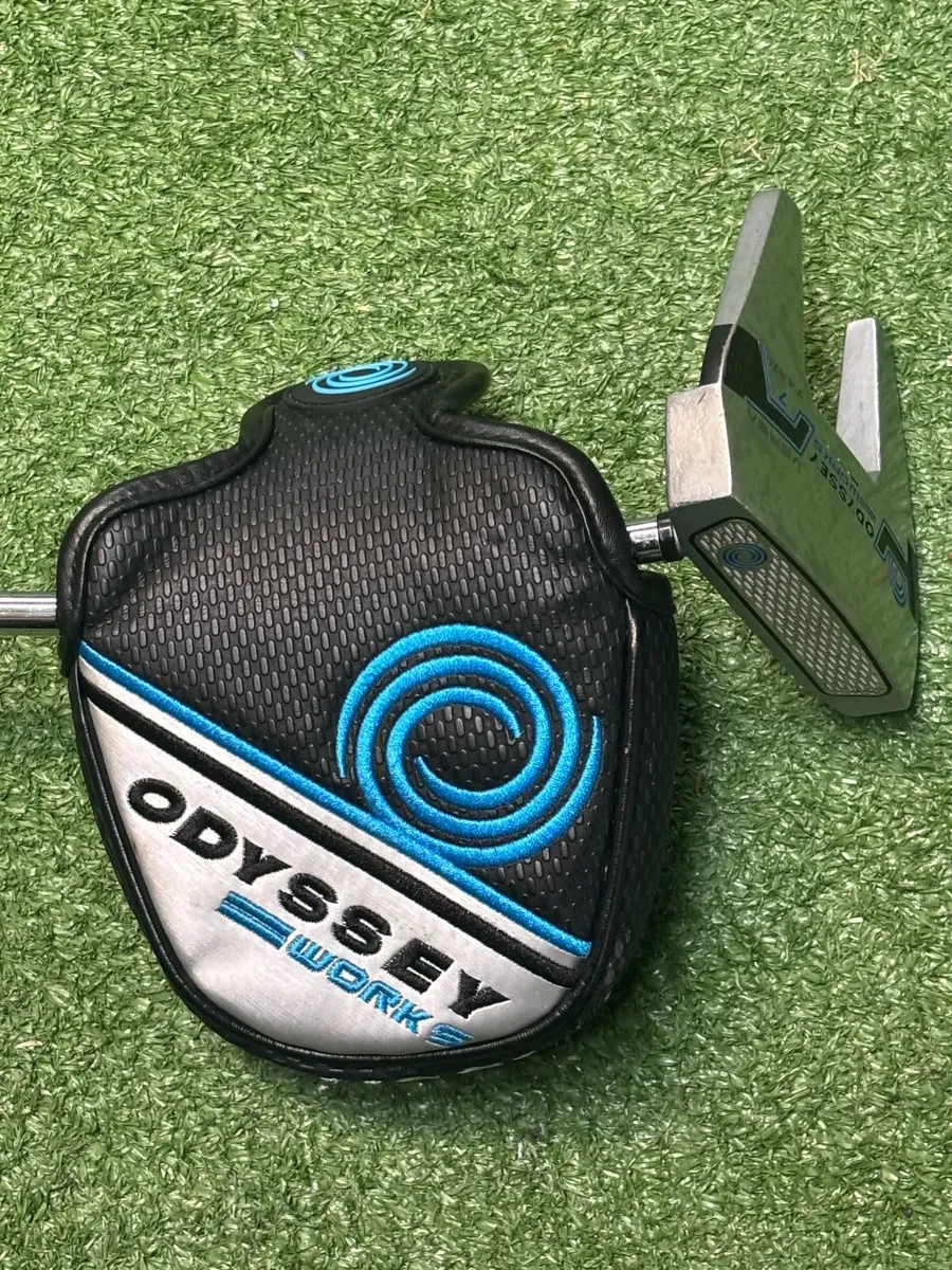 Odyssey Works Versa 7 Tank RH Putter (35”) – €95 - Image 1