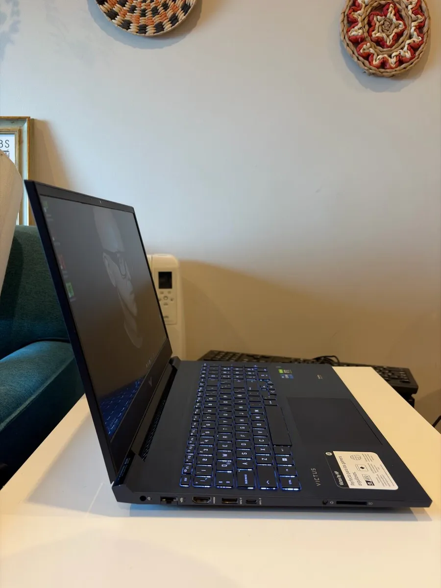 HP Victus Gaming Laptop i7 / 16GB RAM - Image 2