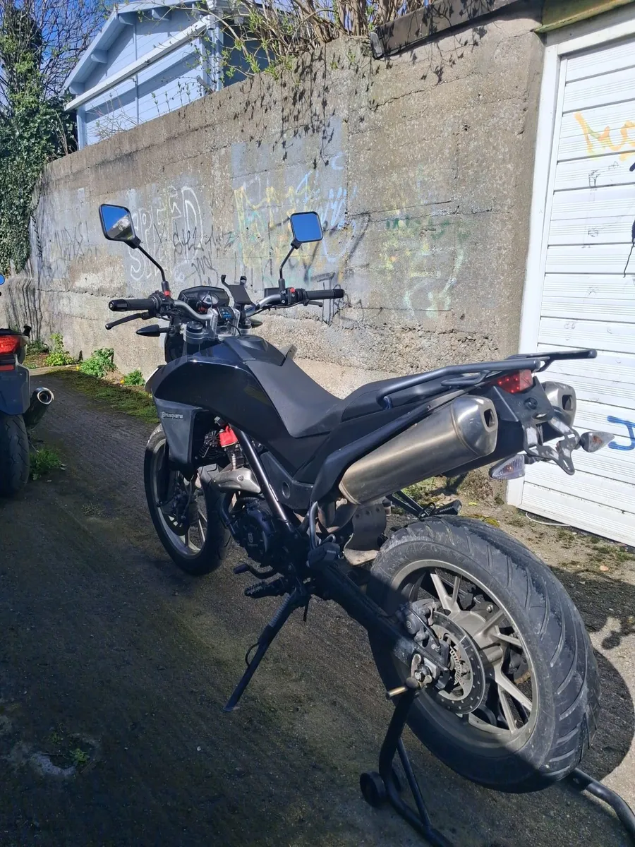 HUSQVARNA strada 650 2013 cbf 600 2009 - Image 3