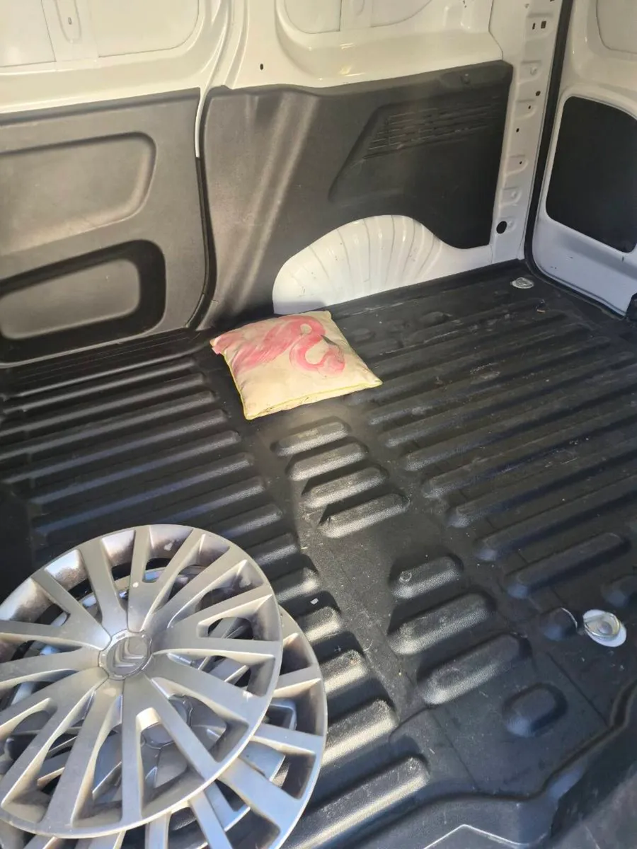 Citreon Berlingo - Image 4