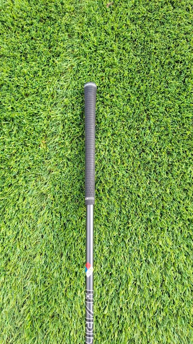 Left hand driver - Image 3