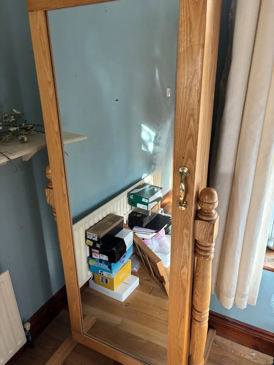 Mirror Cabinet - Image 1