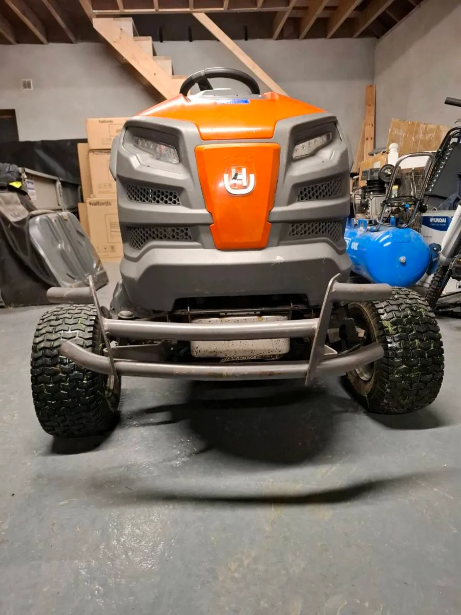 2017 Husqvarna tc338 22hp - Image 2