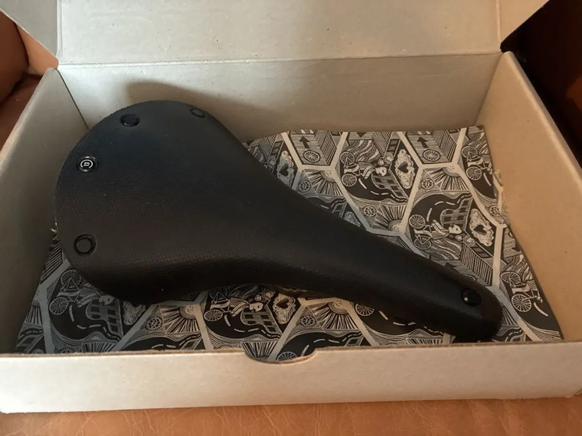 Brooks C13 Carbon Saddle - Image 1