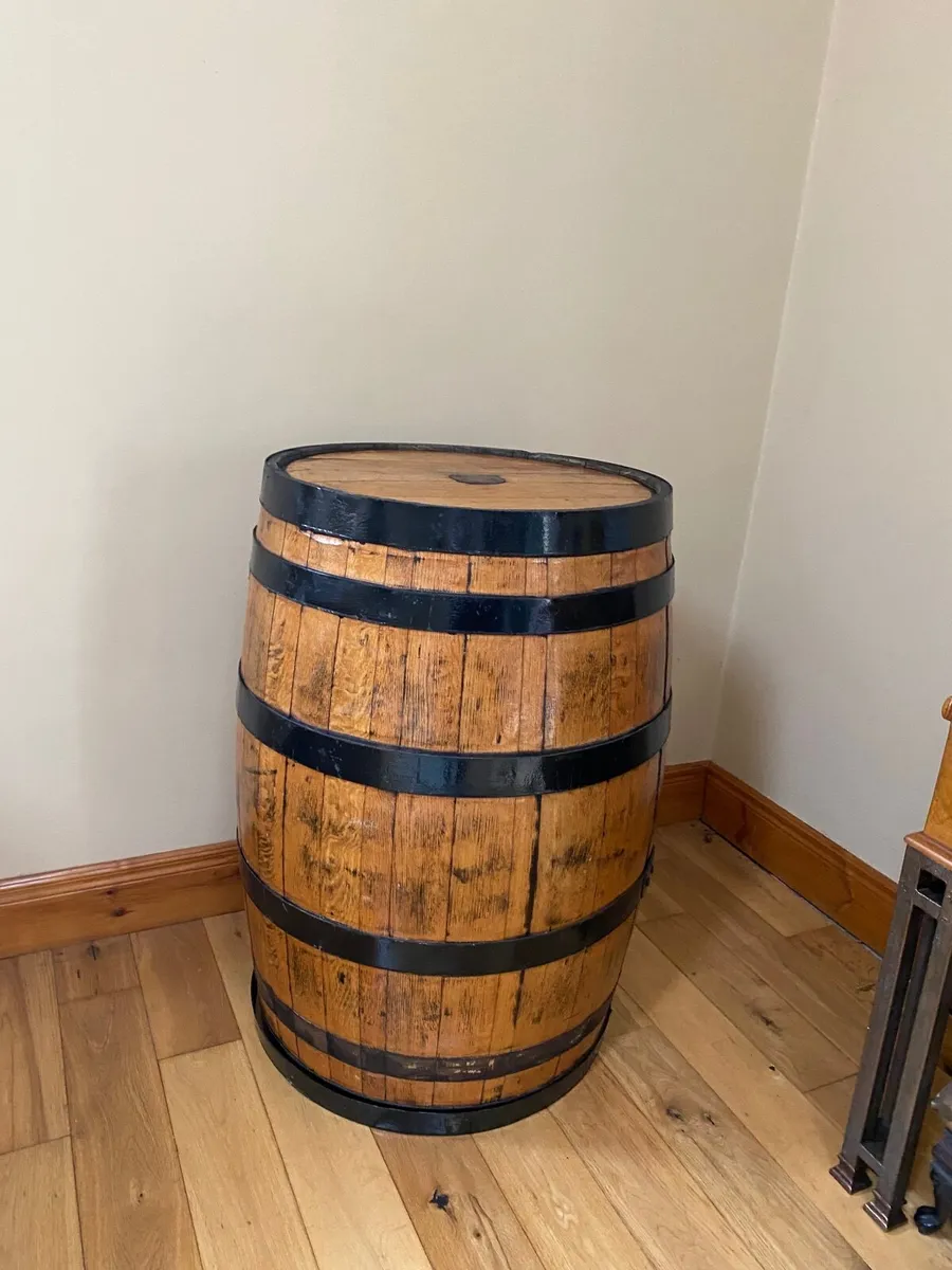 Whiskey barrel table - Image 2