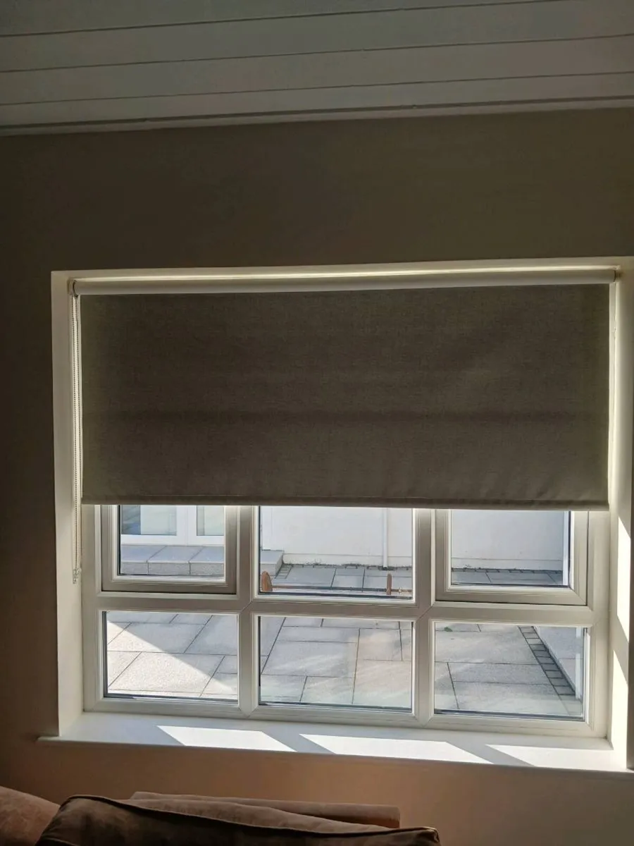 Roller Blinds - Image 3
