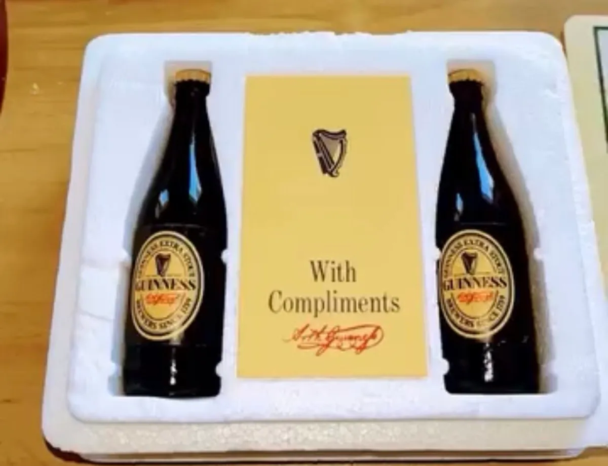 Guinness miniature set