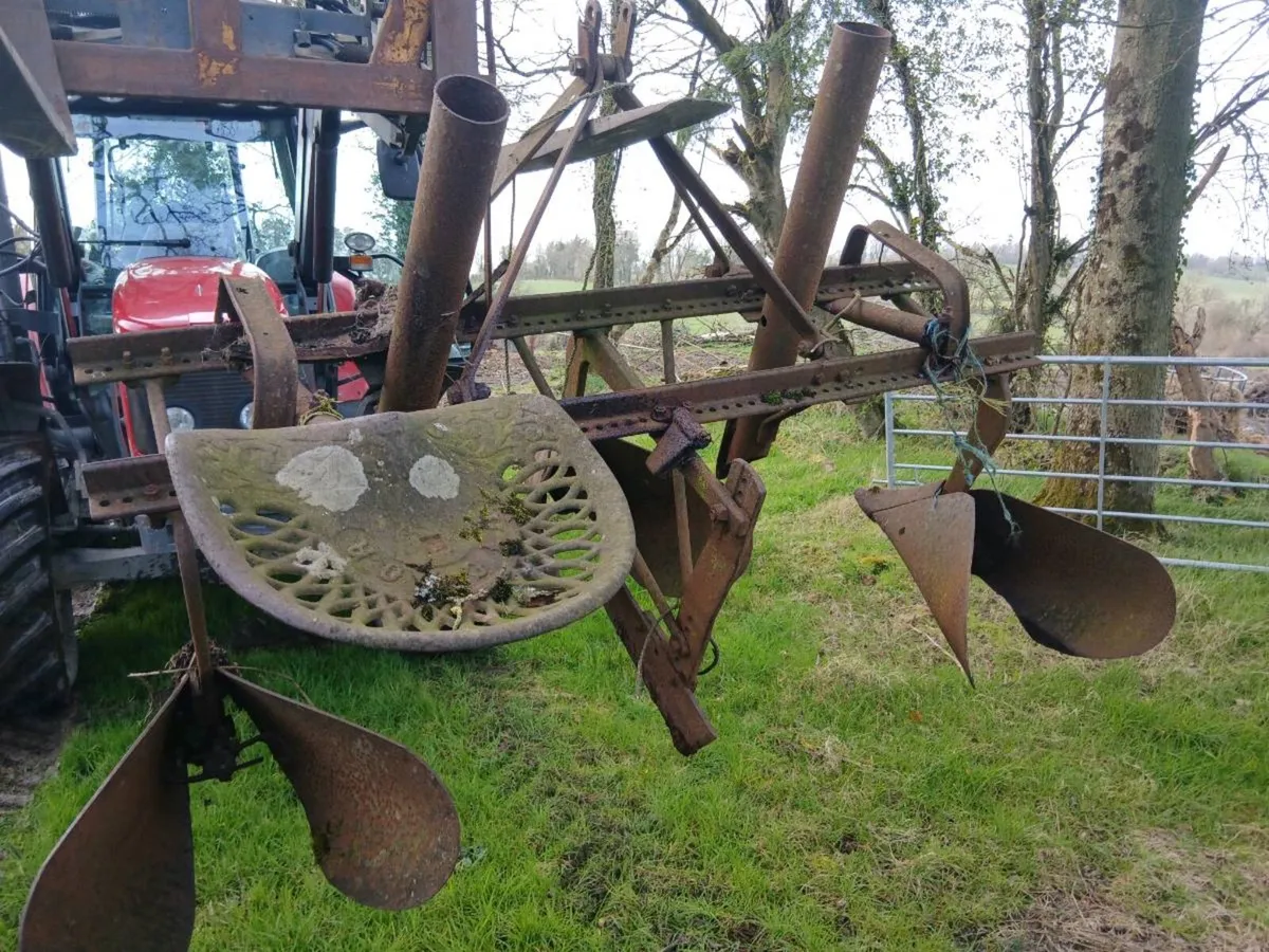 Victor potato planter and bale spike - Image 3