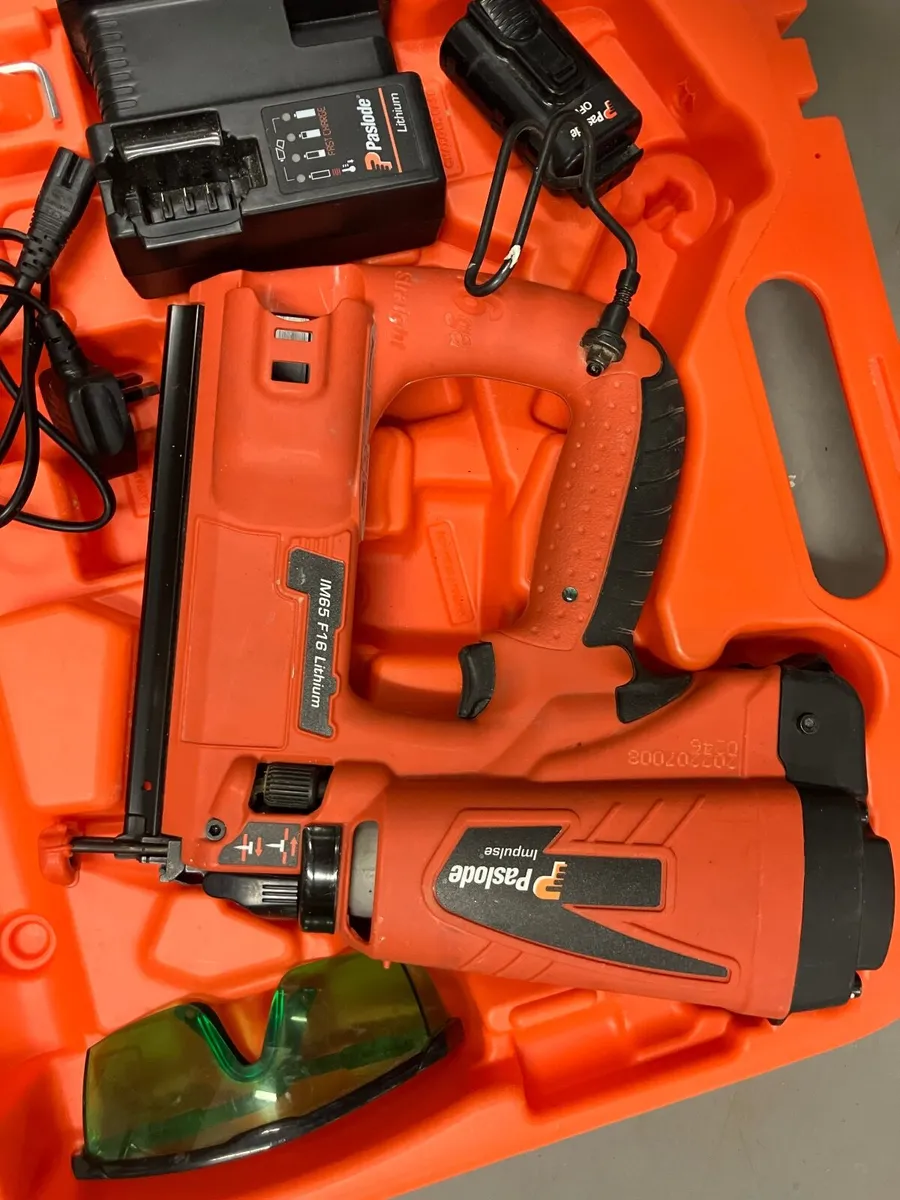 Paslode Finish nail gun - Image 1