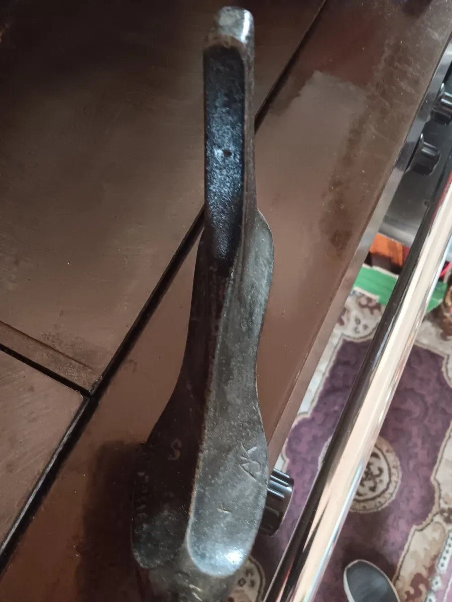 Cast iron shoe last - Image 3