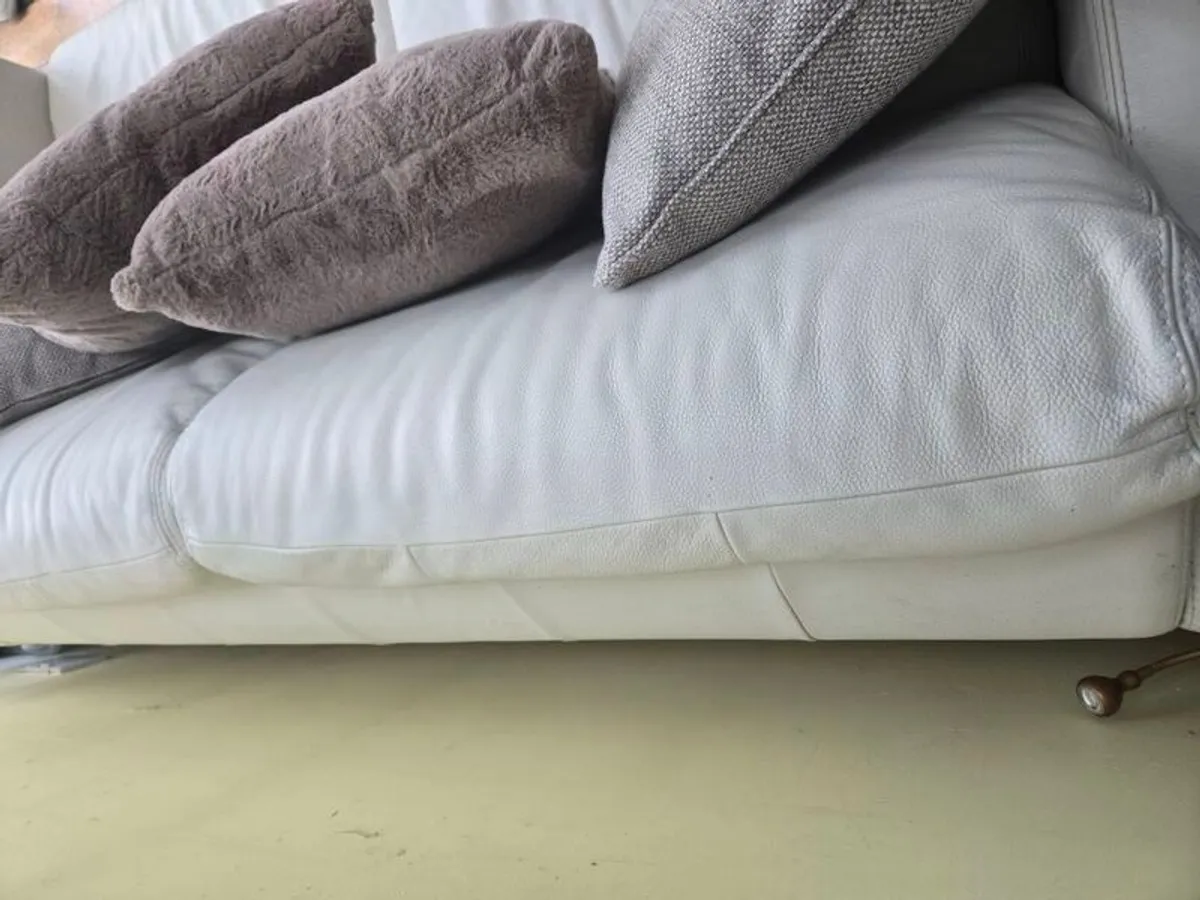 White leather sofa - top quality - Image 4
