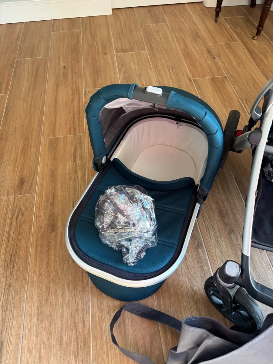 Uppababy Vista V2 - Image 1