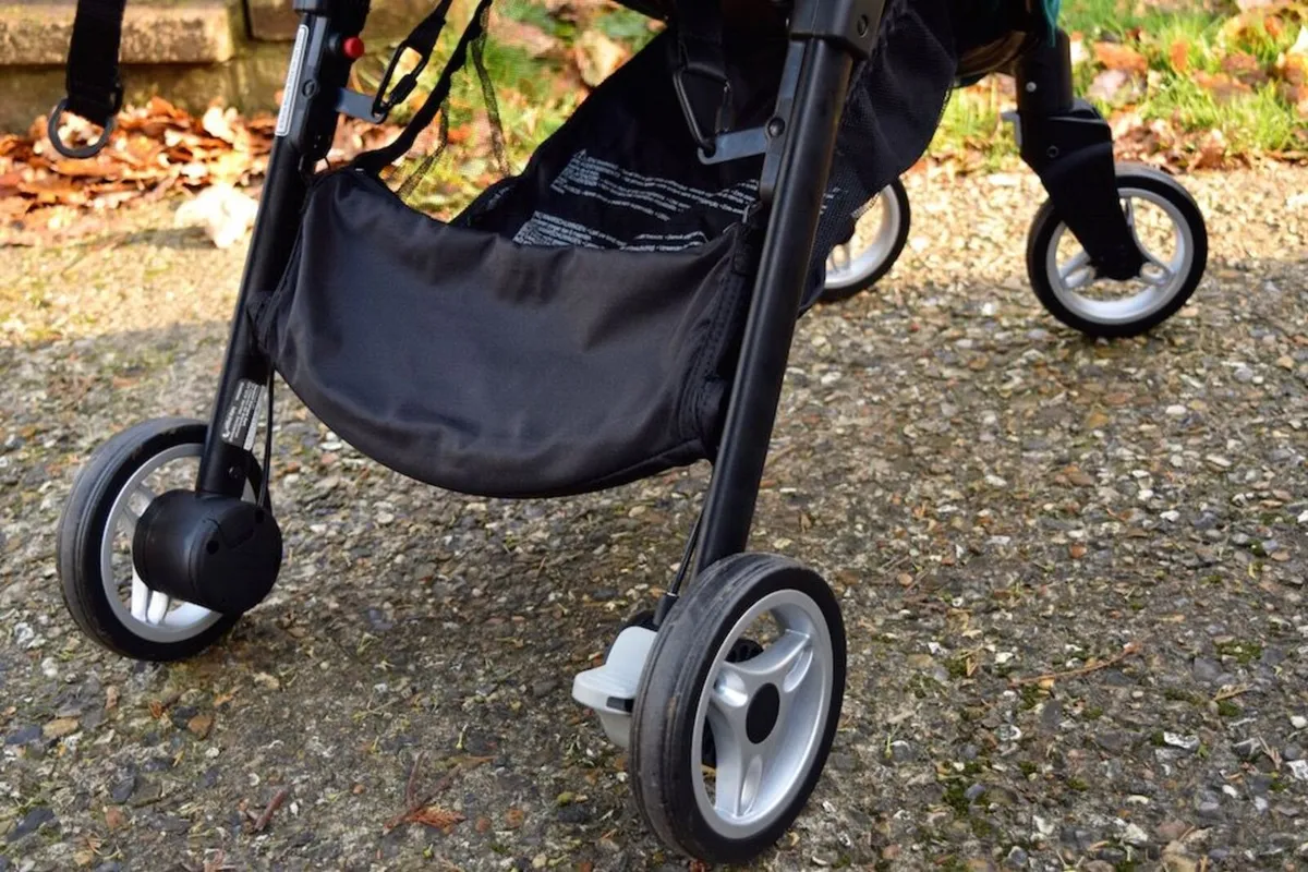 Travel Stroller with Washable seat - Image 3