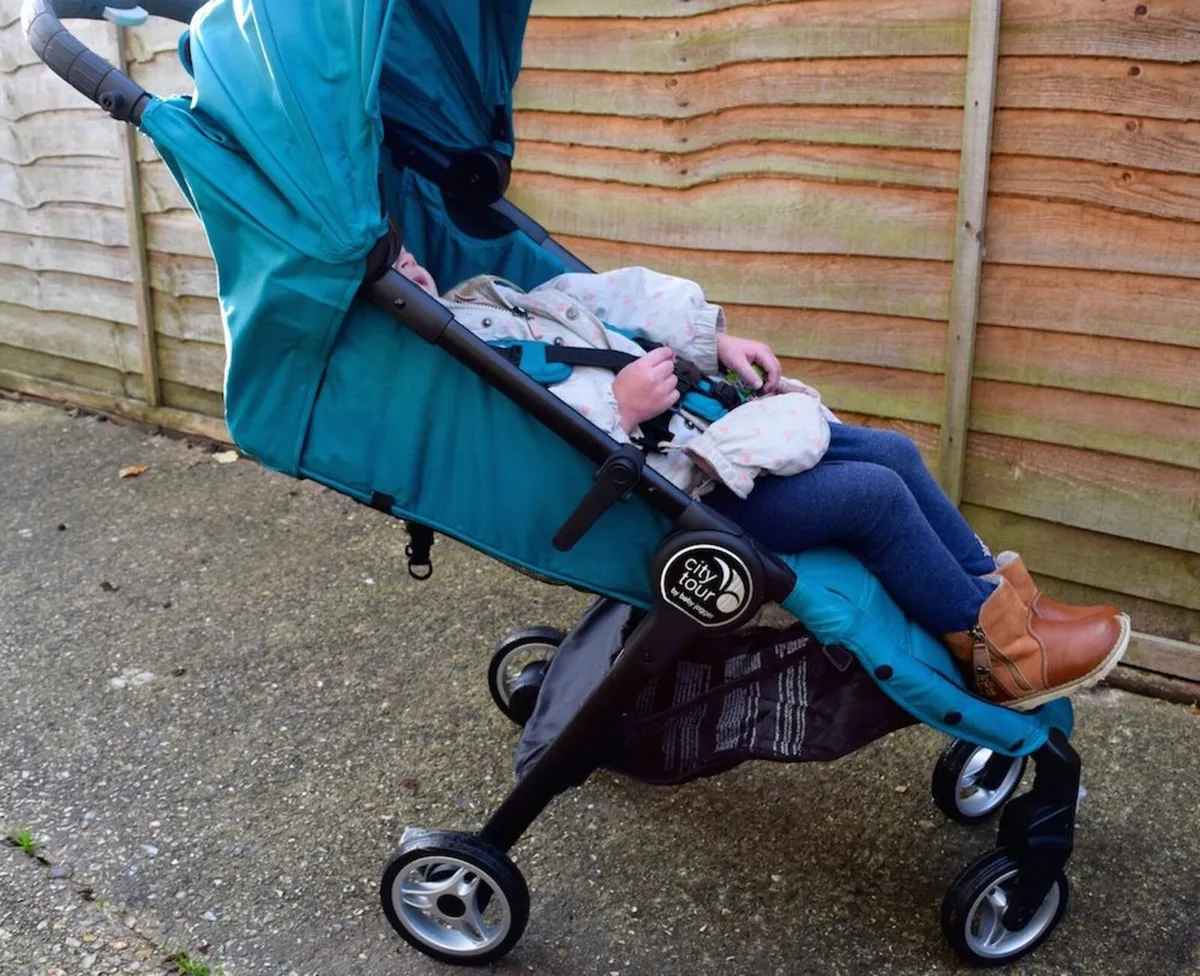 Travel Stroller with Washable seat - Image 4