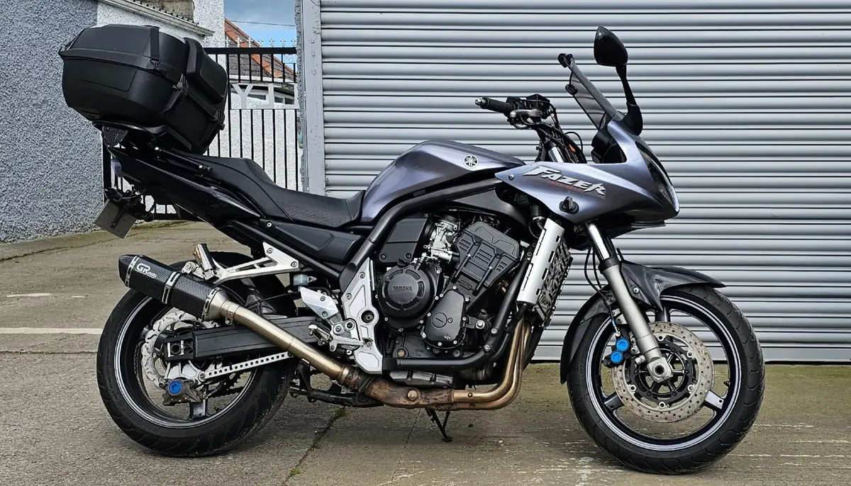 YAMAHA Fazer 1000 2005 - Image 1
