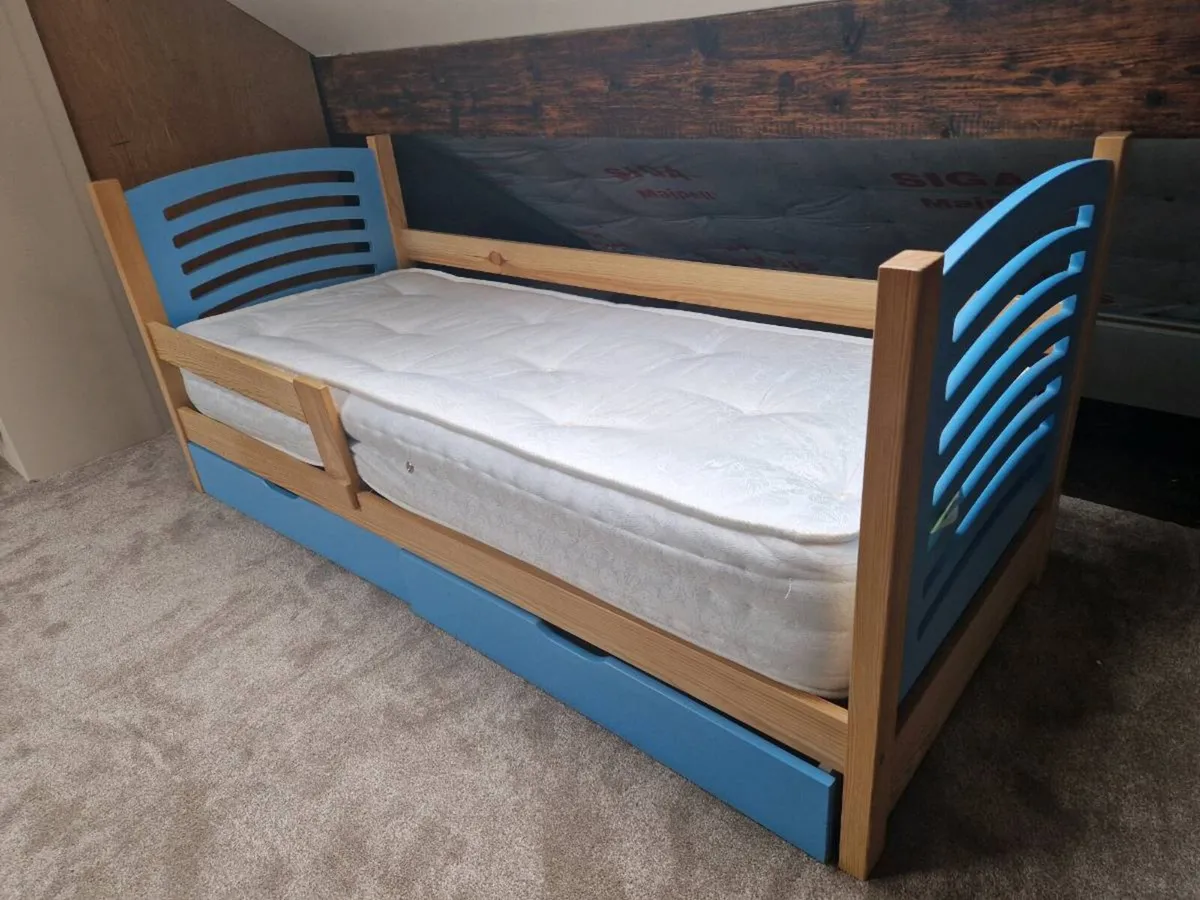 Junior bed - Image 3