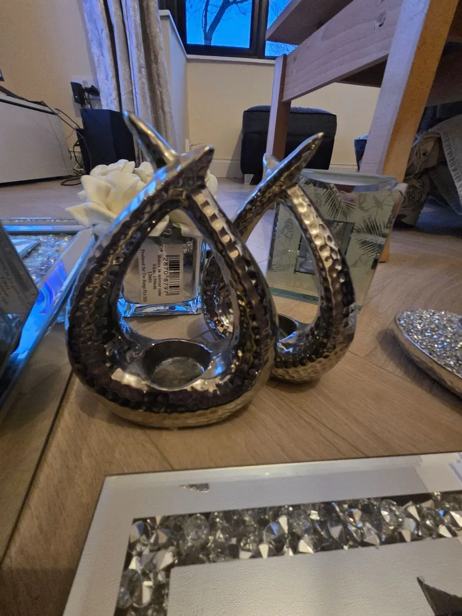 Home decor - Image 1