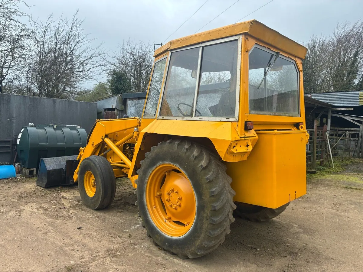 Massey 50b loader - Image 2