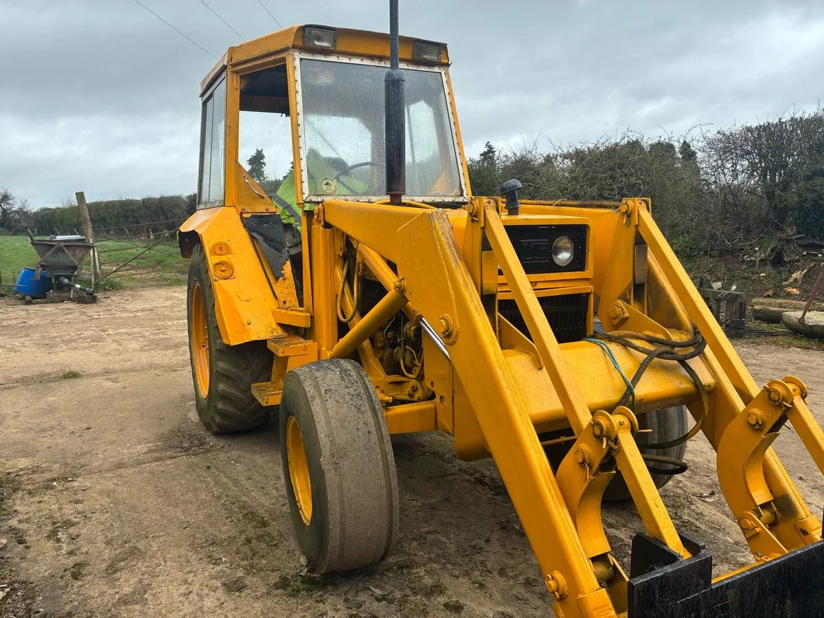 Massey 50b loader - Image 4