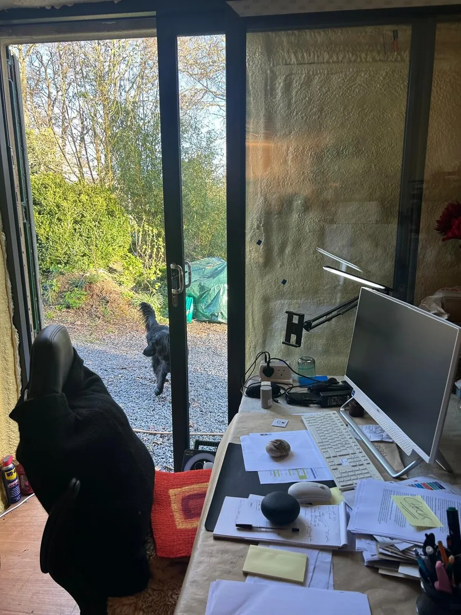 Container / studio/ work space - Image 2