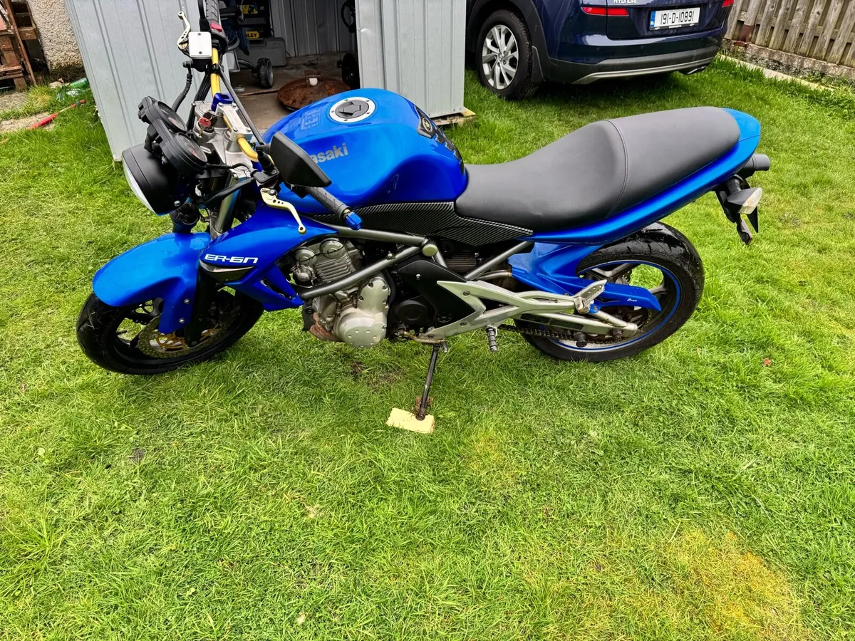 Kawasaki ER6N - Image 4