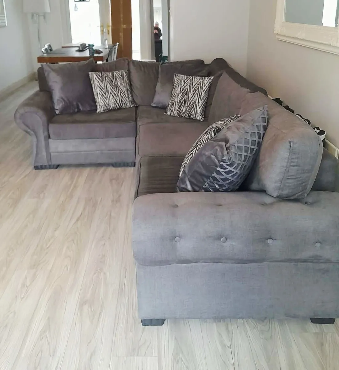 Corner Sofa - Image 1