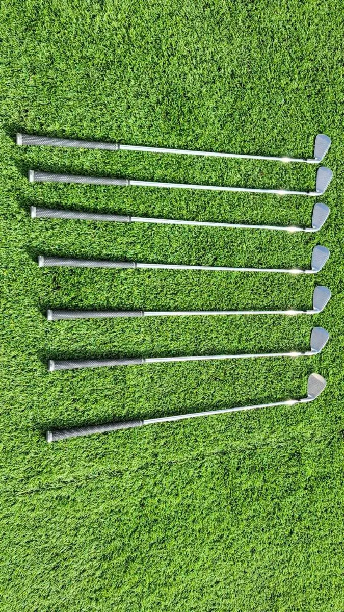 Left hand golf clubs - Image 2