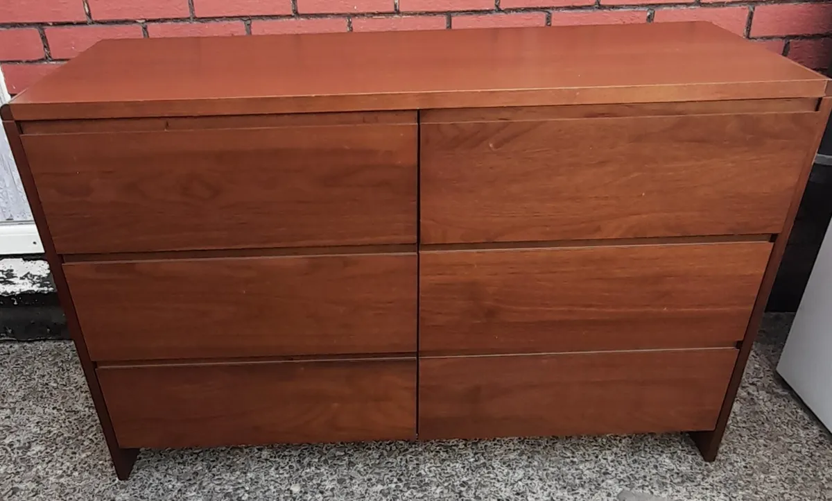 Strong chest drawers - Image 1