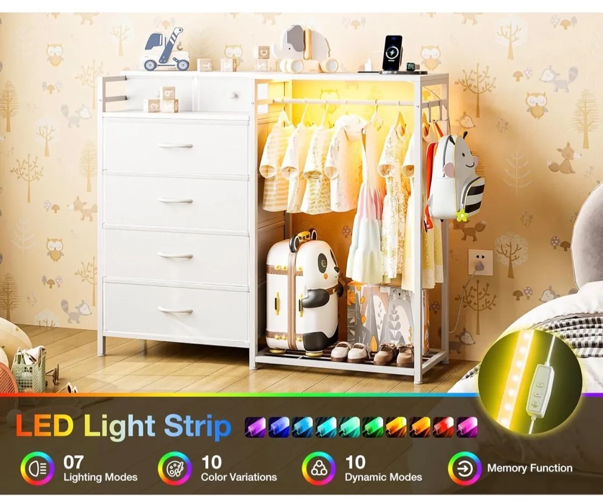 Chest of Drawers Bedroom with Hanging Rail, Built- - Image 4