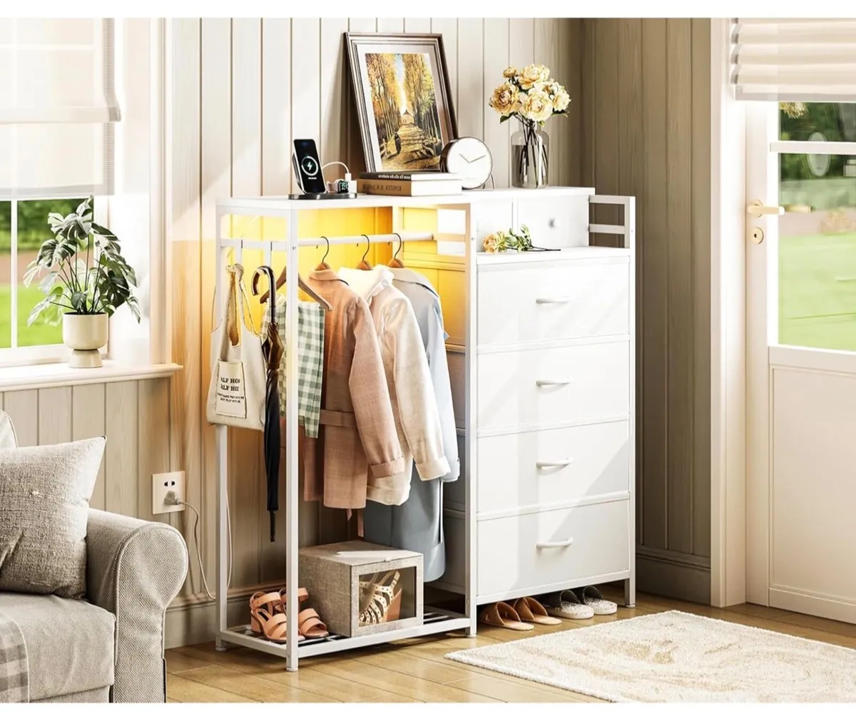 Chest of Drawers Bedroom with Hanging Rail, Built- - Image 1