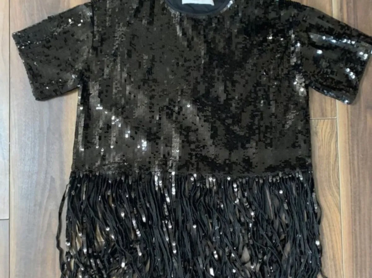 BRAND NEW Ladies Zara Sequin Tassle Top: Size 12 - Image 2