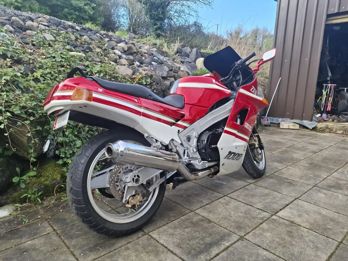 Kawasaki zx 10 - Image 3