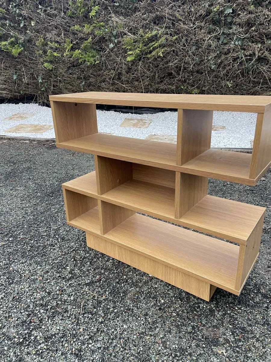 New shelf €10 - Image 3