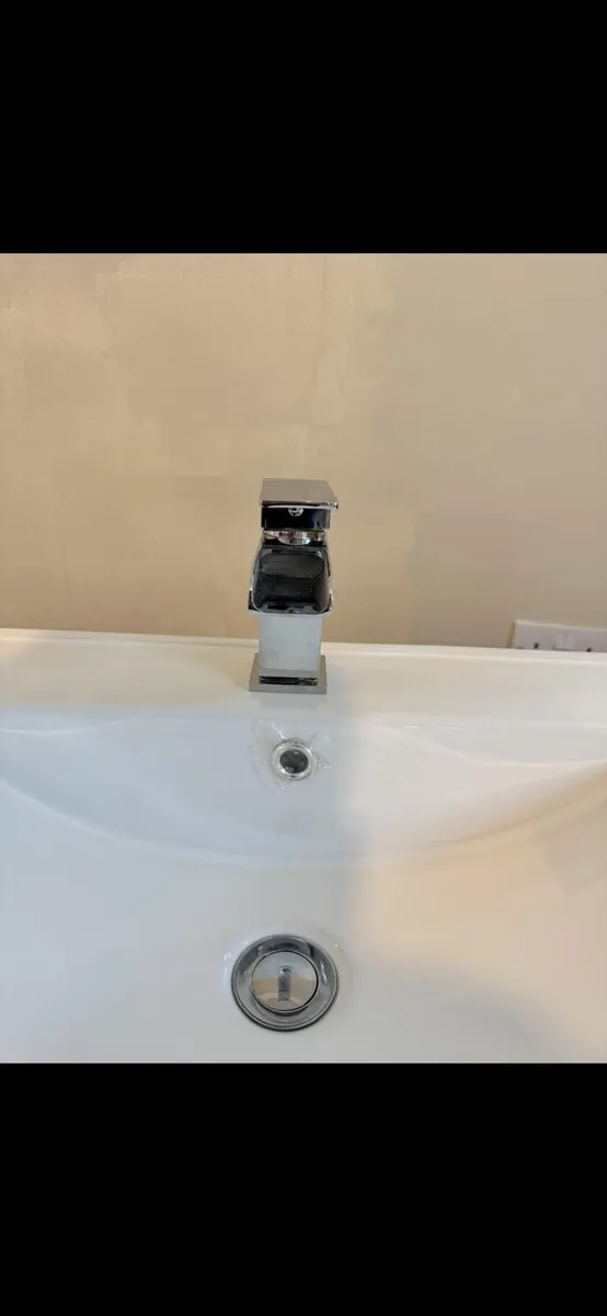 Wall hung Vanity Unit - Image 3