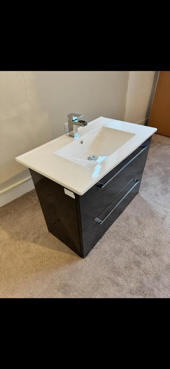 Wall hung Vanity Unit - Image 2