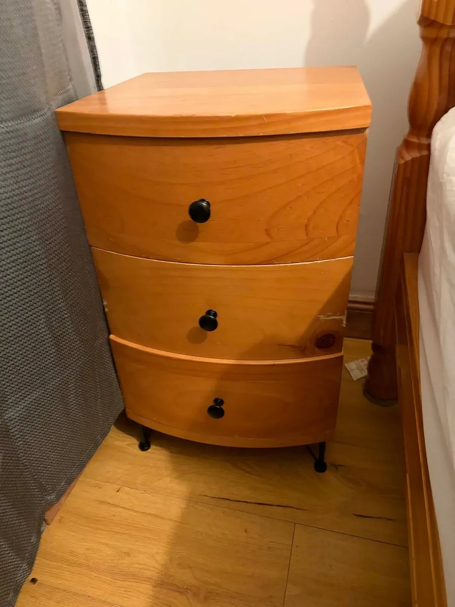 2 lockers for €100 - Image 3