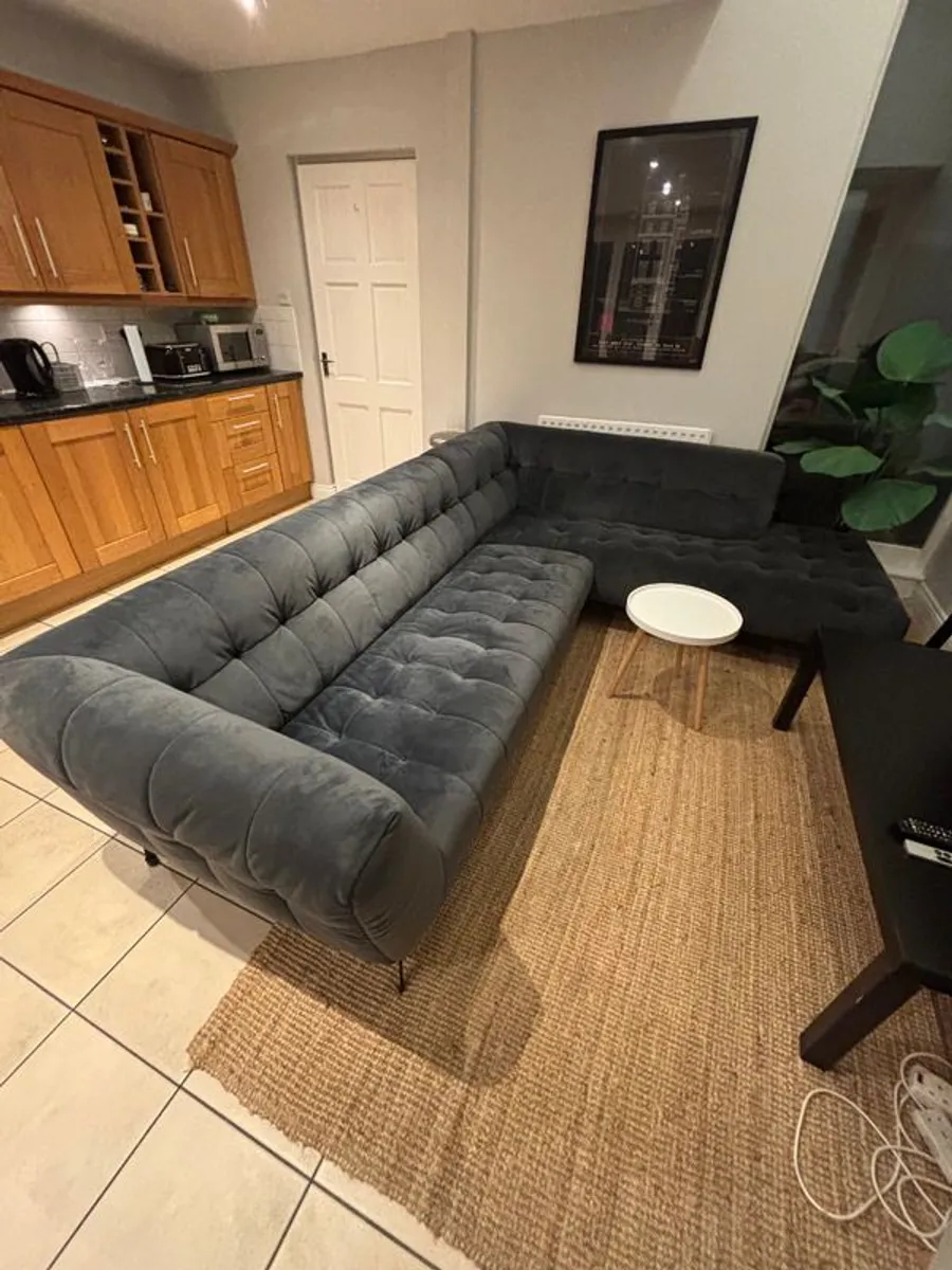 Corner Sofa with chaise - Image 2