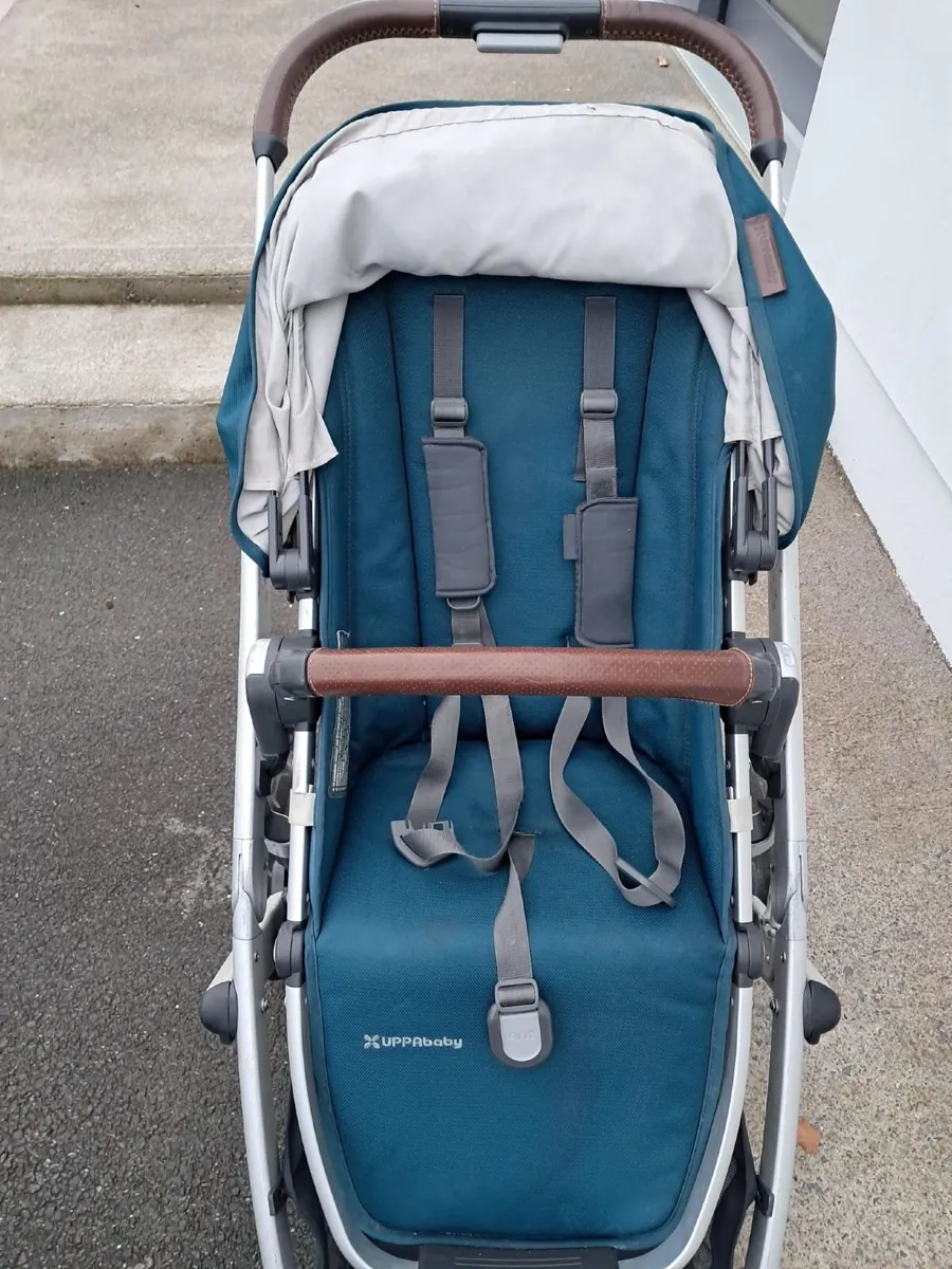 Uppababy Vista V2 Travel System - Image 3