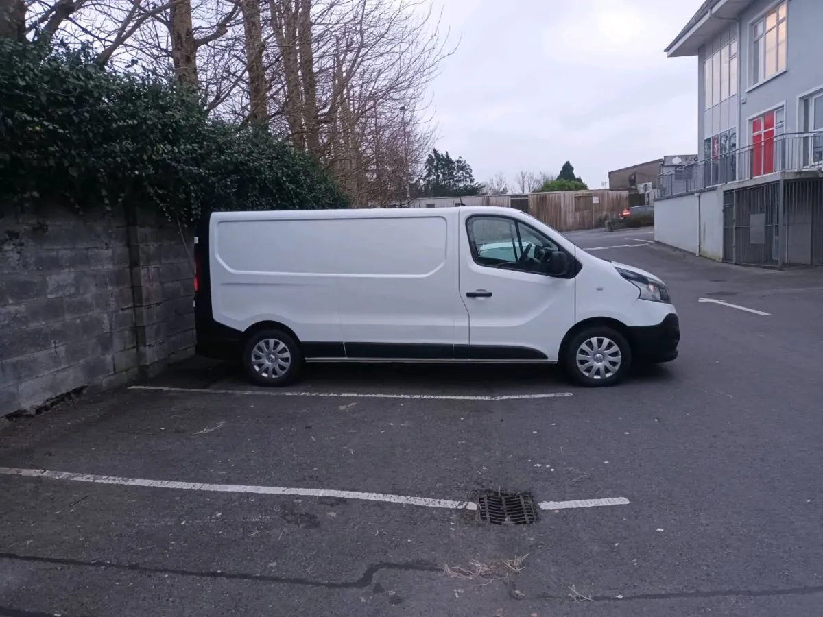 Renault Traffic - Image 1