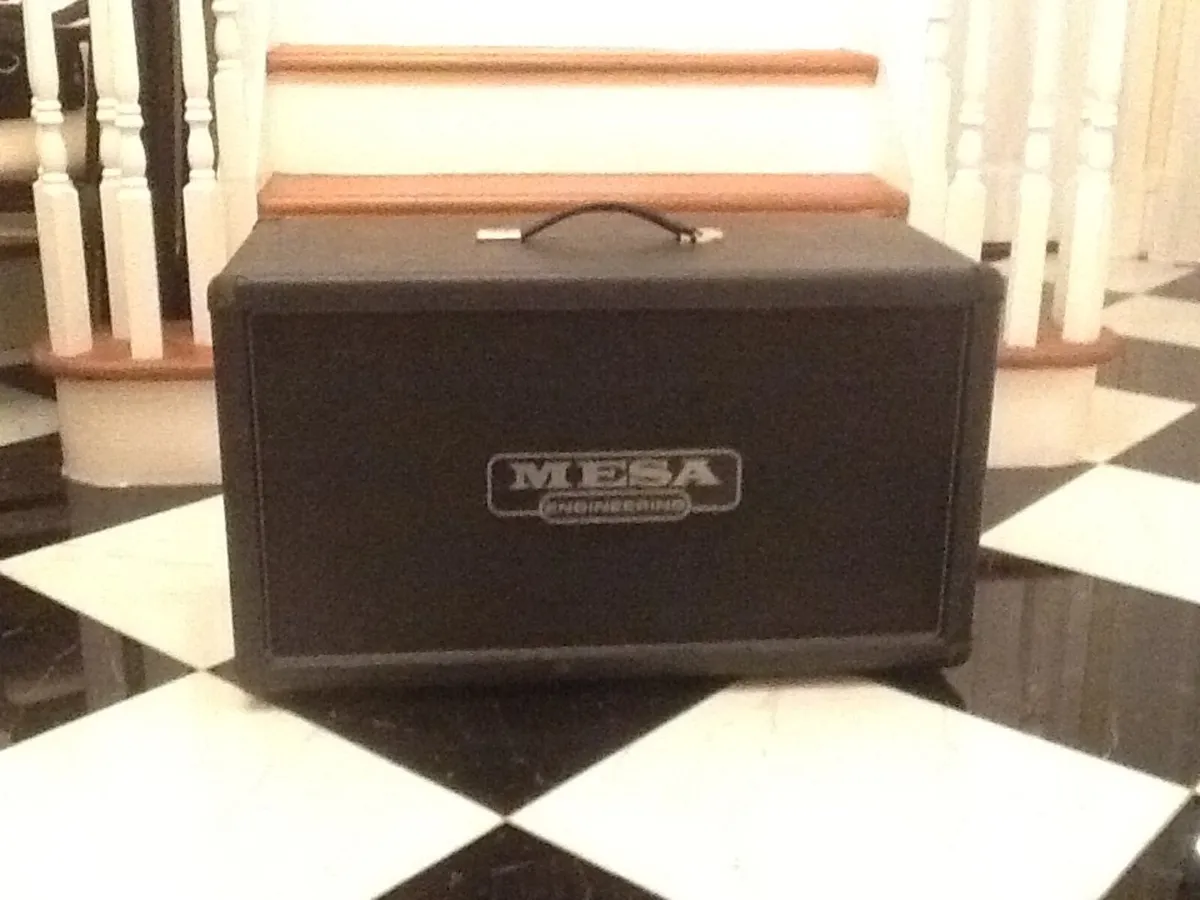 Mesa Boogie 2 x 12 RectifierGuitar speaker cabinet