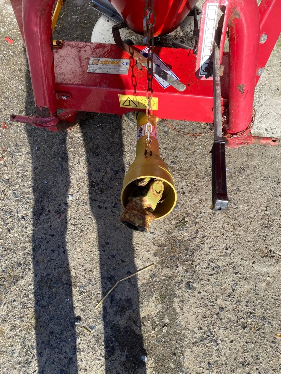 Fertiliser spreader - Image 4