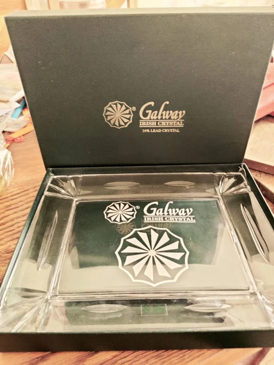 GALWAY CRYSTAL, 5X7 Sized Heavy New Photo Frame ! - Image 1