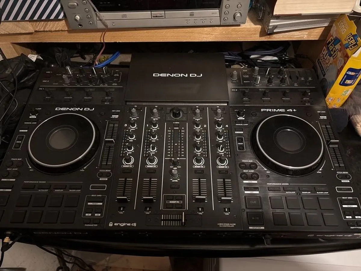 DJ Controller Denon Prime 4+ - Image 3