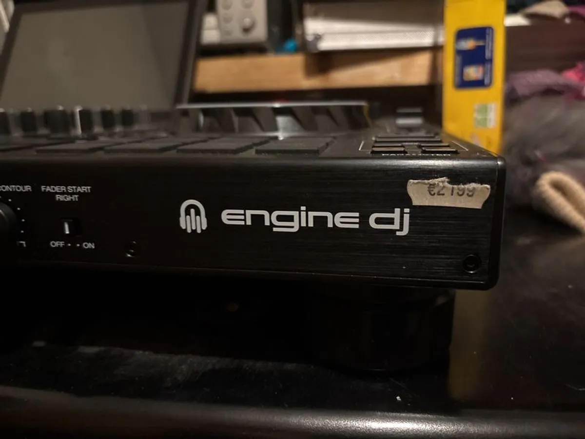 DJ Controller Denon Prime 4+ - Image 4