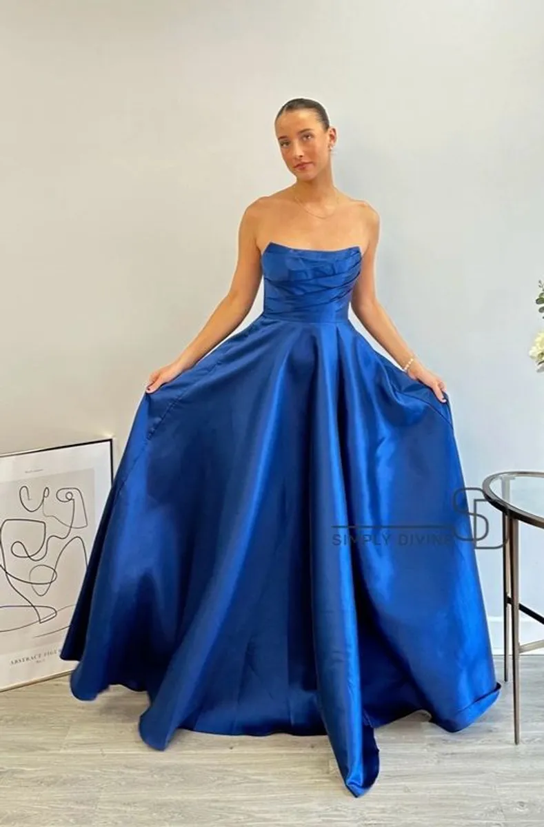 Debs Dress - Blue size 12 - Image 3