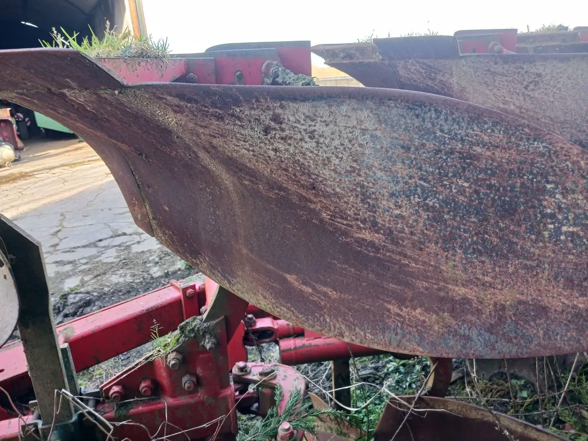 4 sod vogel and Noot reversible plough - Image 4