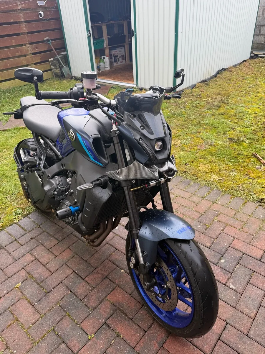 Yamaha MT9 - Image 1
